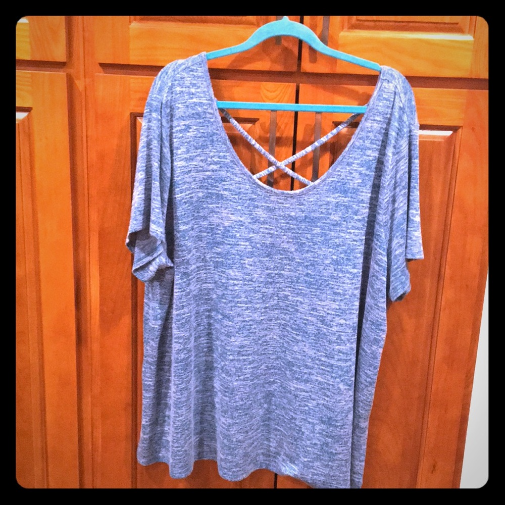 Short sleeve sweater